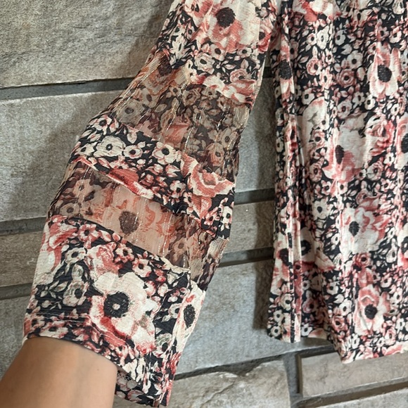 Lucky Brand Pink Smocked Tie Front Blouse - Picture 4 of 11